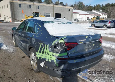 2018 Volkswagen Passat 2.0T Se из США, поврежденный, VIN 1VWBA7A37JC042993